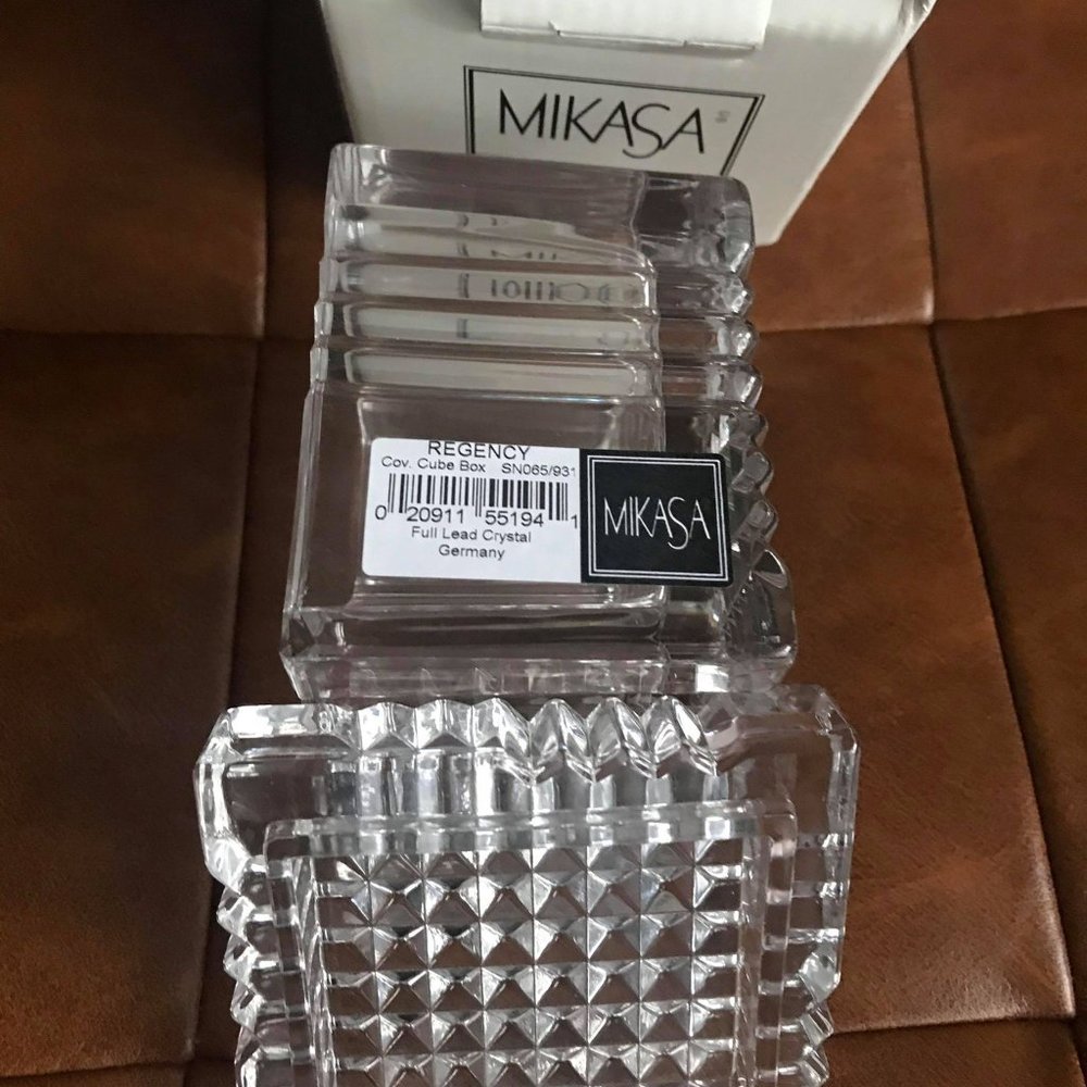 Mikasa "Regency" Trinket Box With Lid 3 1/4" Squar